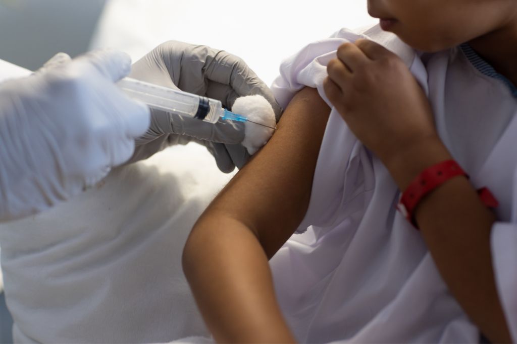 Vacina de Sarampo: quando tomar, benefícios e reações