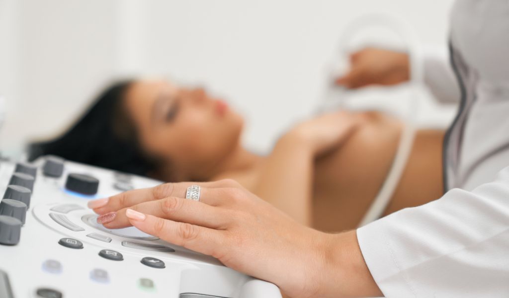 Ultrassom da mama: o que é, como é feito e preparo 