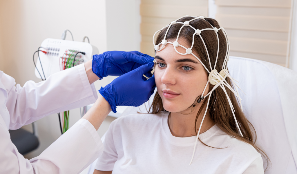 Seu médico pediu um eletroencefalograma? Saiba tudo sobre o exame